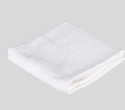 Picture of PLATINUM TOWEL COLLECTION Washcloth 13 x 13,  1.50 lb 100% Ringspun Cotton 25 DZ CTN Pack 