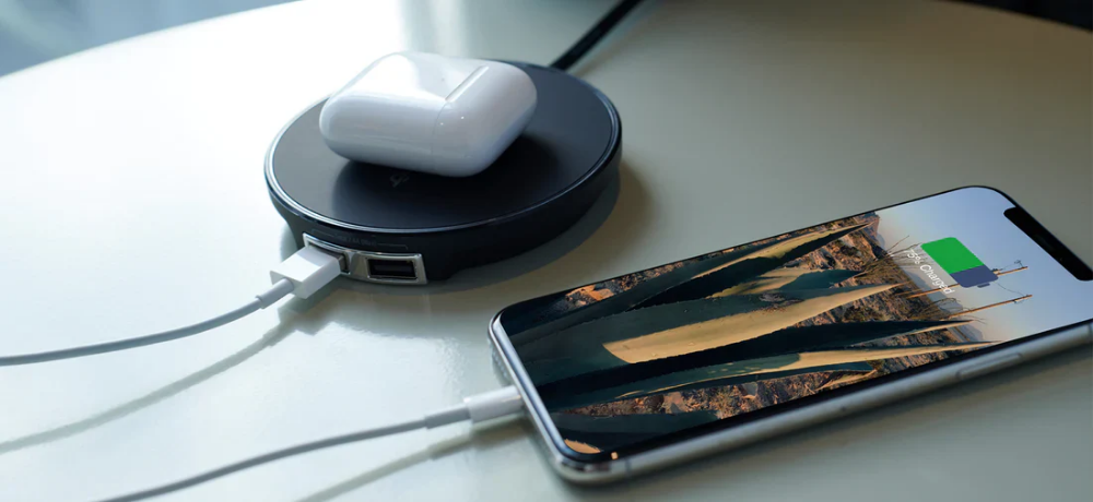 Picture of CubiePoint Wireless Charger - Efficient Qi Charging with USB-A Power