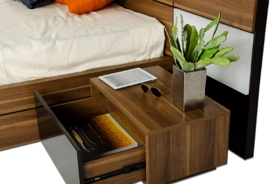 Picture of Eastern King Modrest Rondo Modern Eastern King Bedroom Set