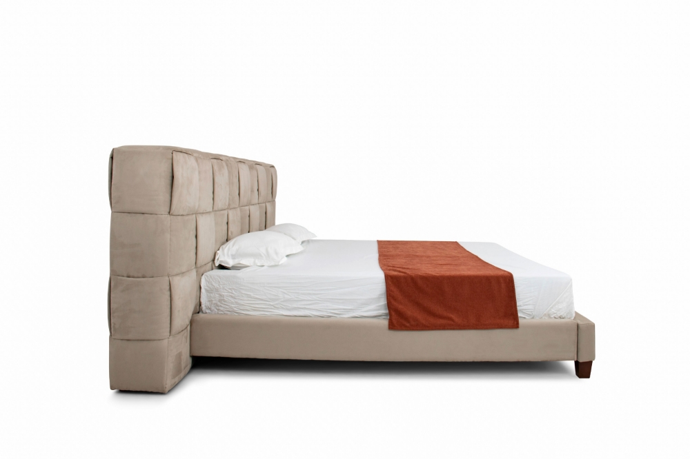 Picture of Modrest McKamey - Modern Beige Fabric Bed