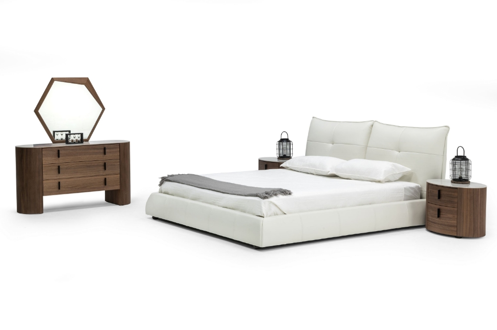 Picture of Modrest Patrick - Modern White Leather Bed