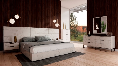 Picture of Queen Nova Domus Brooklyn - Italian Modern Walnut Bed Set